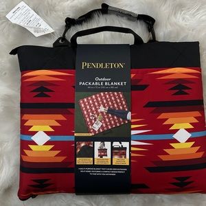 Pendleton packable picnic blanket